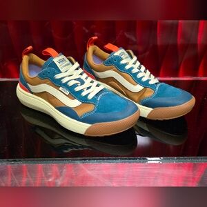 Vans Ultrarange Exo SE – Dark Green / Multi – Size 7 Men / 8.5 Women